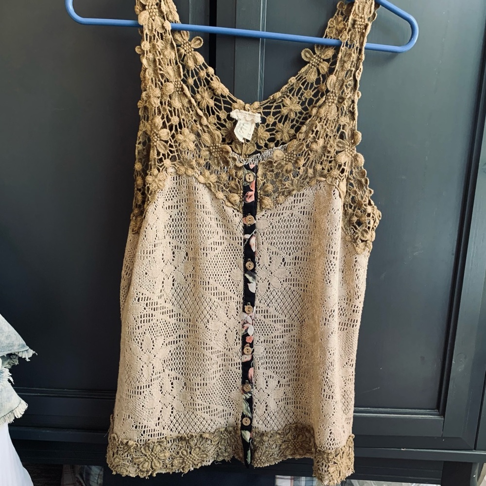 Gimmicks by Buckle top